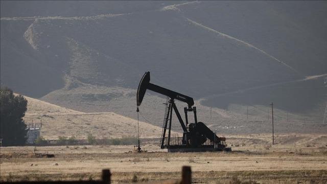 ABD'nin ticari ham petrol stokları 2,4 milyon varil azaldı