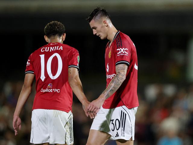 Manchester United herkesi şoke etti! Lig kupası'nda 4. lig takımına elendiler