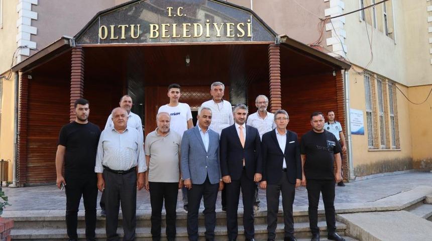 Bakan Yardımcısı Tarıkdaroğlu Oltu'da temaslarda bulundu