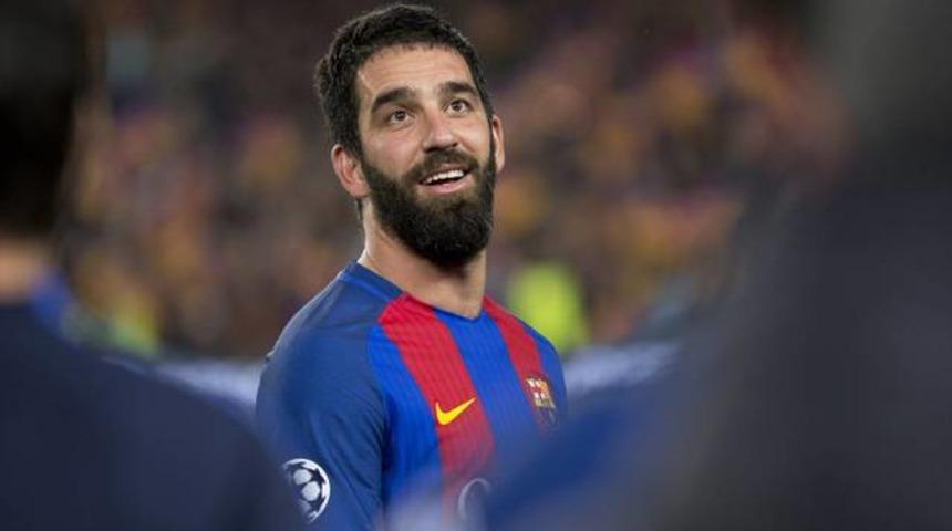 Tarihi ma&ccedil; sonrası Arda Turan: 'K&uuml;n Feyek&uuml;n...'