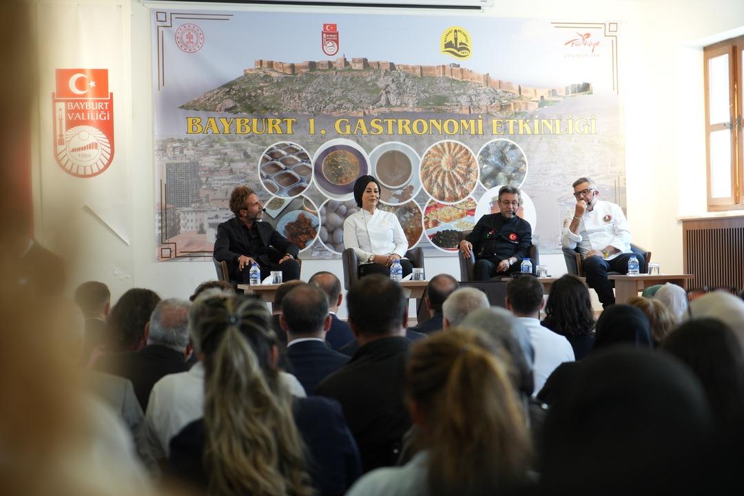 Bayburt’ta yöresel lezzetler görücüye çıktı:  1. Gastronomi Etkinliği  yoğun ilgi gördü 2