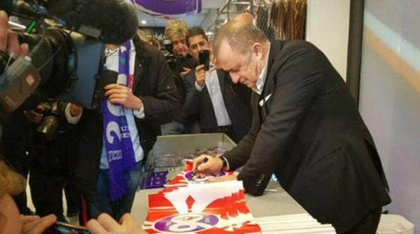Fiorentina Fatih Terim'i unutmadı!