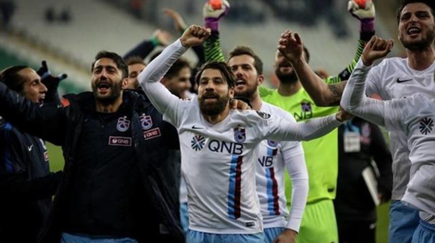 Şampiyonluk yolu Trabzon&rsquo;dan ge&ccedil;er!