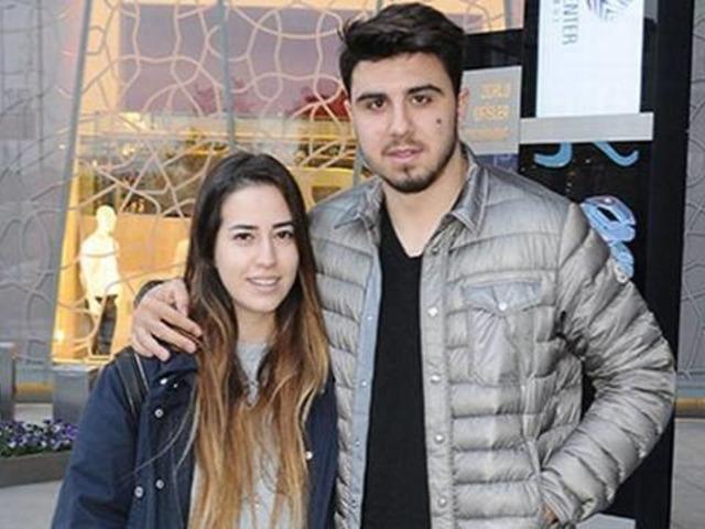 Ozan Tufan aşkını plakaya yazdırdı