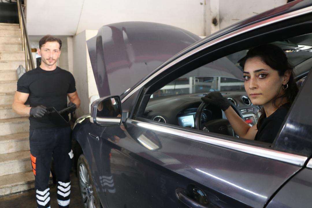 Eleman bulamadı, çözüm yanı başında çıktı!  Önce şaşırıyorlar  3