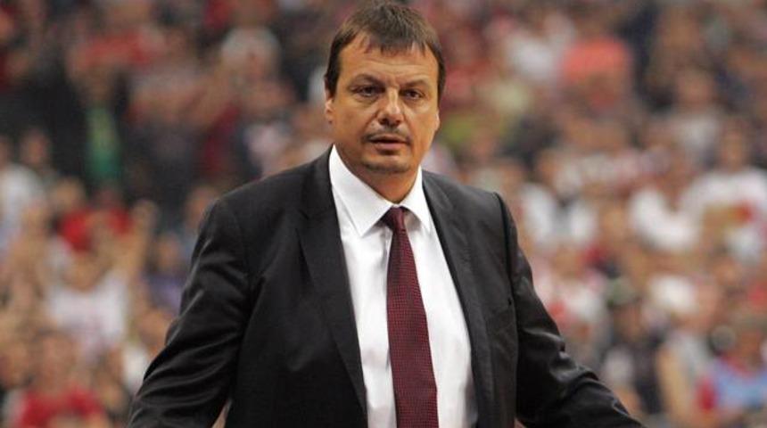 Ergin Ataman'ın yerine Oktay Mahmuti geliyor