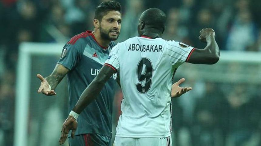 Aboubakar'a 3 ma&ccedil; men!