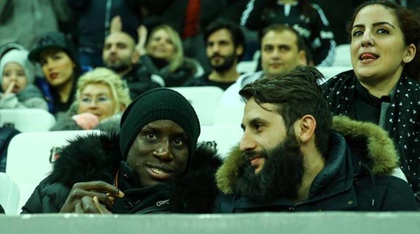 Demba Ba, Avrupa Ligi'nde oynayabilir mi?