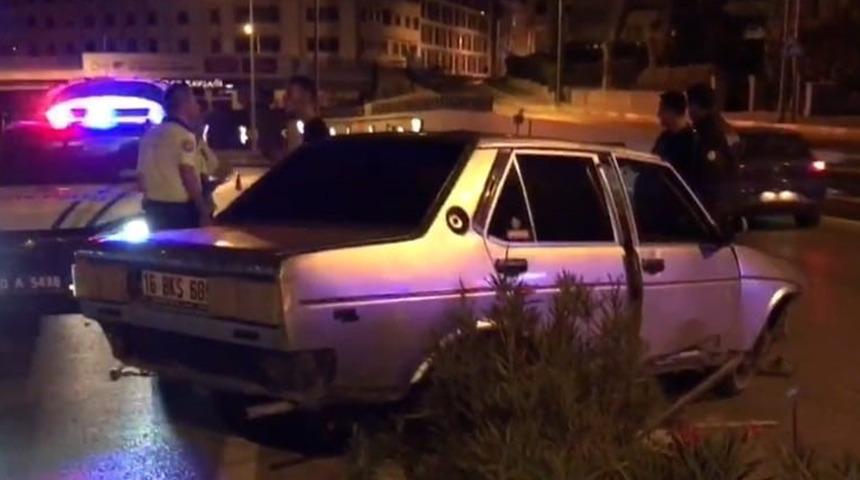 Yer Balıkesir... Alkollü ve ehliyetsiz sürücü kaza yaptı