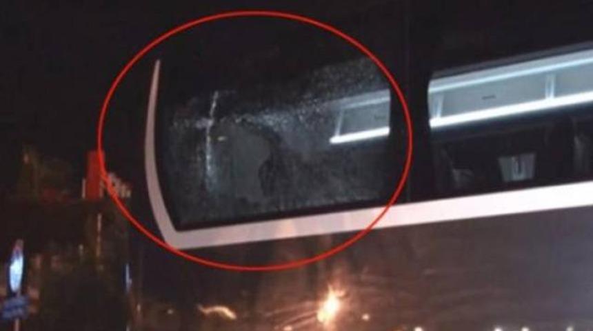 Savcılık, Beşiktaş otob&uuml;s&uuml;ne saldıranlar i&ccedil;in soruşturma a&ccedil;tı