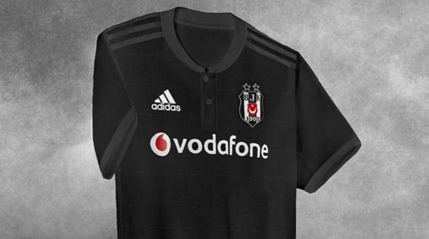 Beşiktaş'ın yeni sezon formaları sızdırıldı