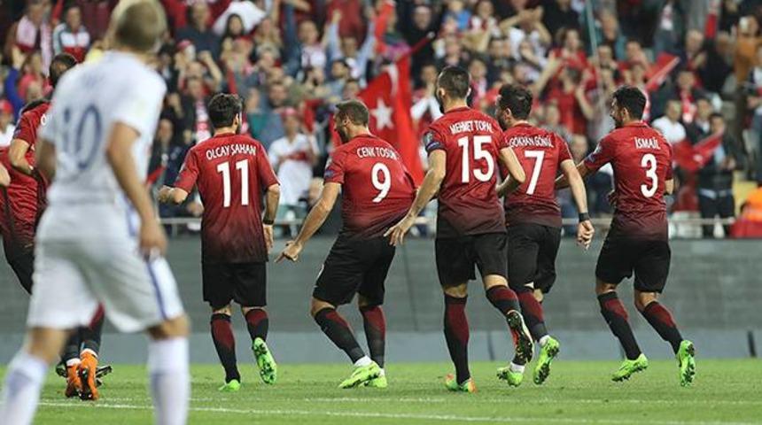 Spor yazarları, T&uuml;rkiye - Finlandiya ma&ccedil;ını yorumladı