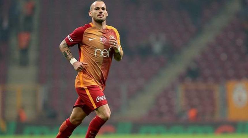 Wesley Sneijder'den ayrılık sinyali!