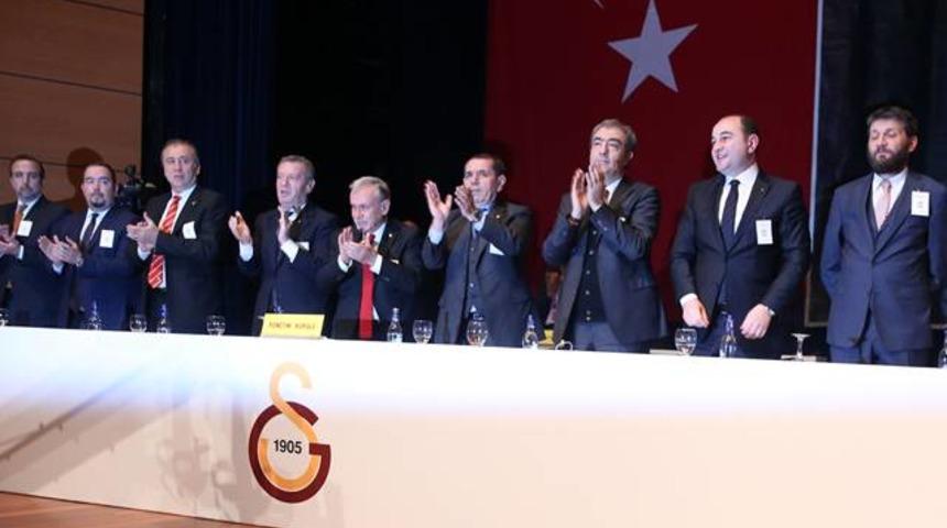Galatasaray yönetimi 'acil' koduyla toplandı