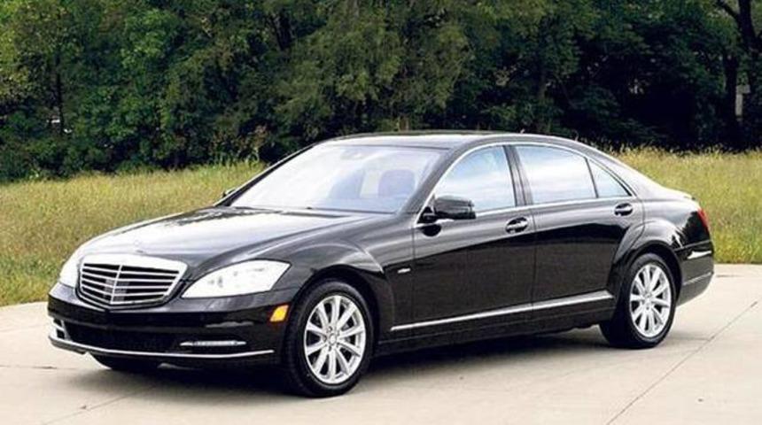 S&uuml;leyman Demirel&rsquo;in aracı Aziz Yıldırım&rsquo;da