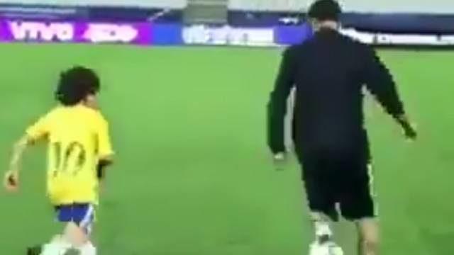 Neymar minikleri perişan etti!