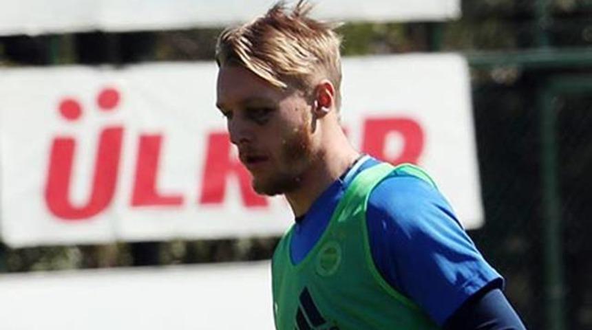 Kjaer bandajı çıkarınca mosmor gözü ortaya çıktı