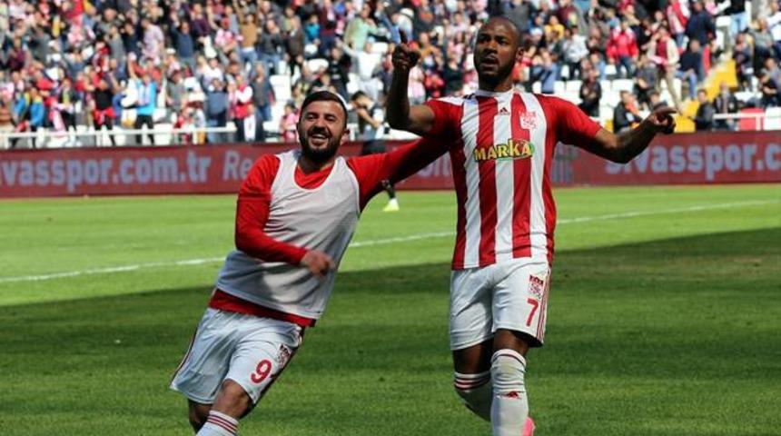 Sivasspor 2 - 0 Manisaspor