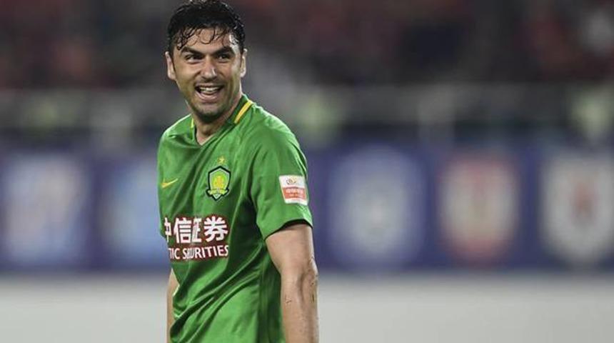 Burak Yılmaz Beijing Guoan'ı sırtlamaya devam ediyor!