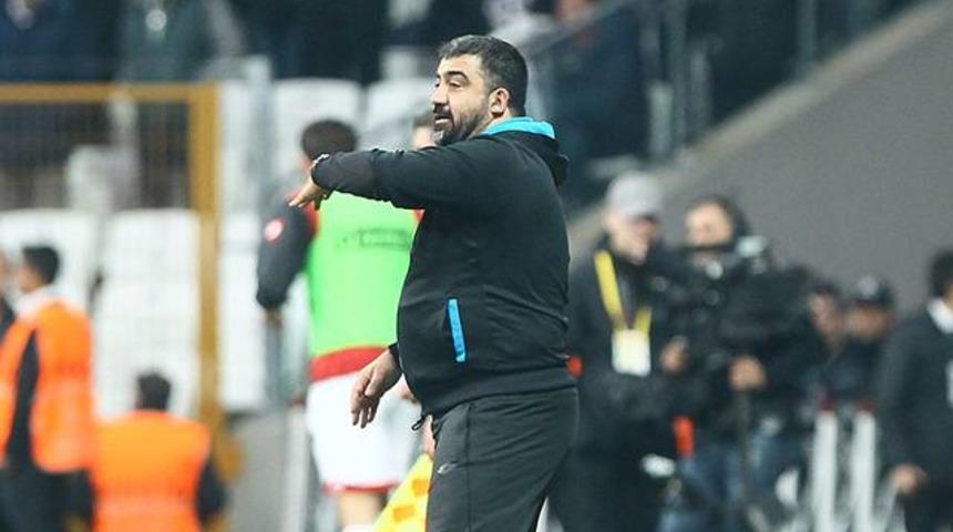 &Uuml;mit &Ouml;zat: 'Fazla g&ouml;z g&ouml;ze gelmemek i&ccedil;in&hellip;'