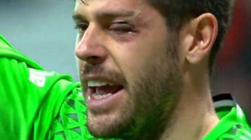 Beşiktaş'ta Fabri g&ouml;z&uuml;nden sakatlandı