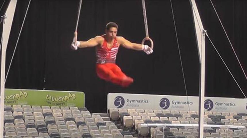 İbrahim &Ccedil;olak'ın hareketi cimnastik literat&uuml;r&uuml;ne ge&ccedil;ti