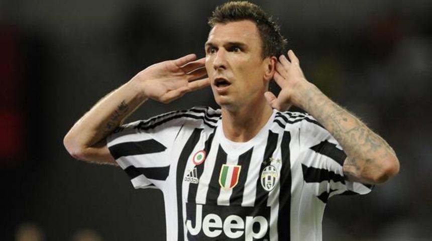 Beşiktaş'ta Mandzukic pazarlığı başladı