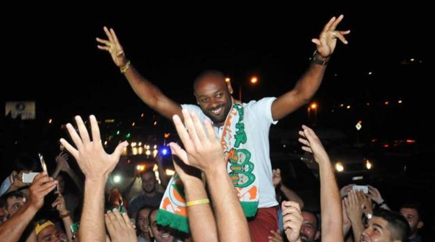 Aziz Yıldırım'ın merak ettiği isim! Vagner Love...