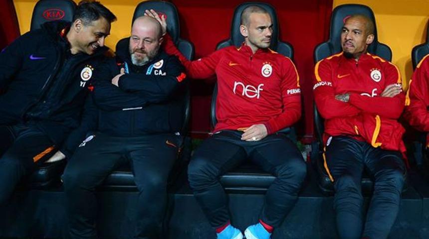 Mancini Roma'ya giderse Sneijder'i de g&ouml;t&uuml;recek!