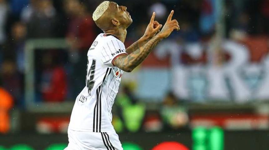 Talisca, Sosa'yı sildi!