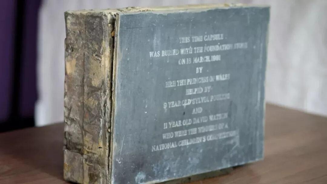 34 yıl önce hazırlamıştı! Prenses Diana nın zaman kapsülü erken açıldı! Bakın içinden neler çıktı 1