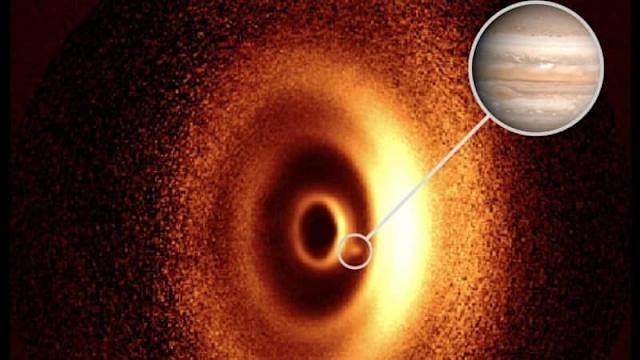 'Bebek' gezegen ilk kez görüntülendi! Nasıl doğduğu merak edildi