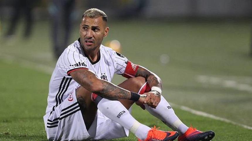 Beşiktaş'a Quaresma'dan k&ouml;t&uuml; haber