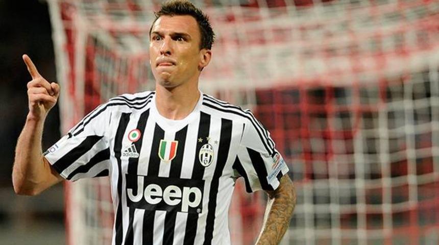 Mandzukic'in menajerinden flaş transfer a&ccedil;ıklaması!