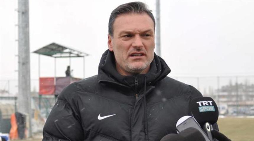 Alpay &Ouml;zalan d&uuml;nyaları istedi! Vazge&ccedil;tiler