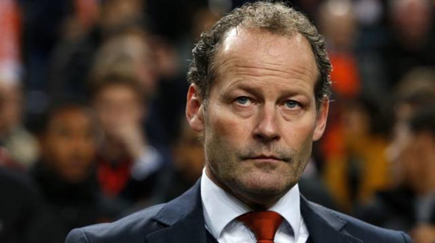 Fenerbah&ccedil;e'ye Danny Blind teklifi