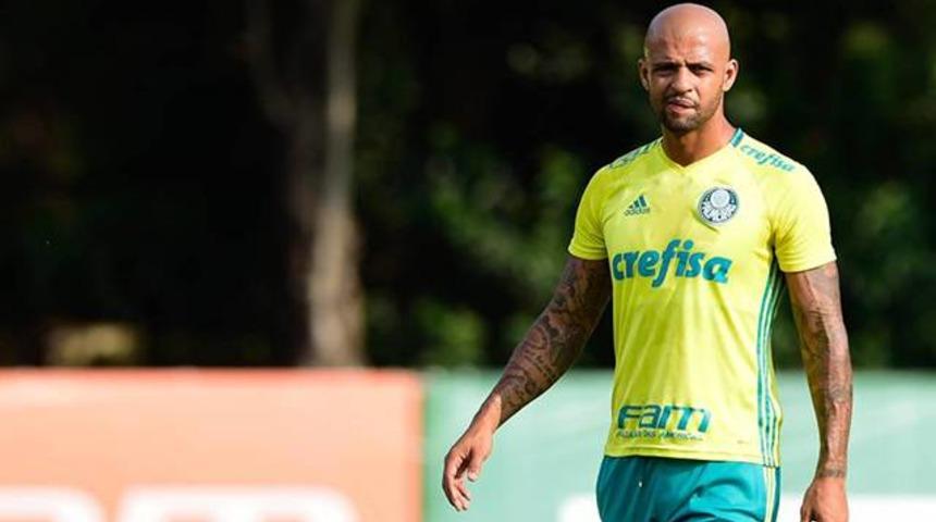 Melo'dan olay s&ouml;zler: 'Karısı onu aldatmış...'