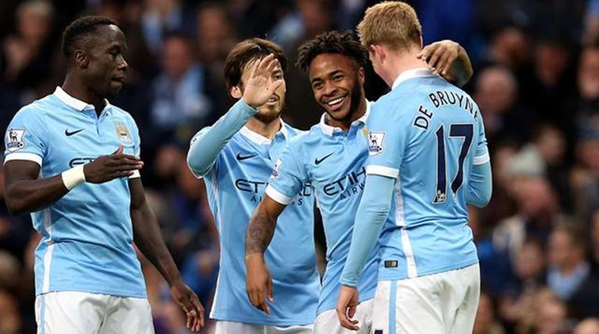 Bacary Sagna Galatasaray'a &ouml;nerildi!