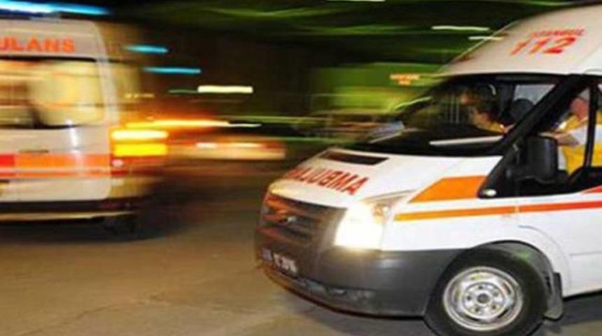 Minik sporcuları taşıyan minib&uuml;s devrildi: 5 yaralı