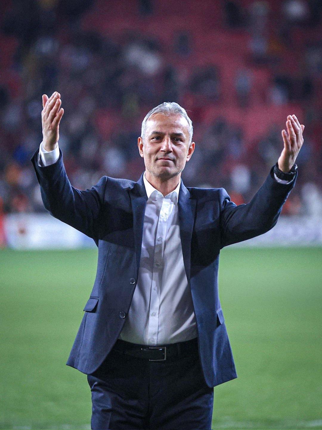 Fenerbahçe de Jose Mourinho nun ardından yerine gelecek isim için adaylar belli oldu! Dünyaca ünlü teknik adam Jürgen Klopp için nabız yoklanacak... 2