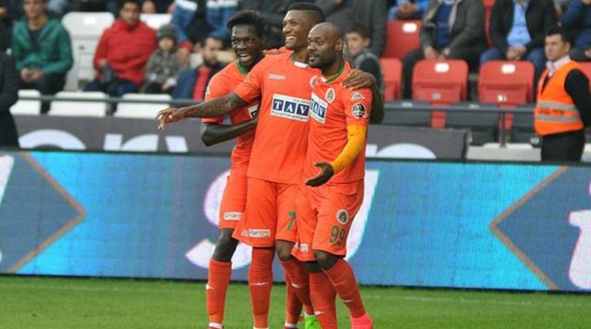 Alanyaspor'da Vagner Love şoku