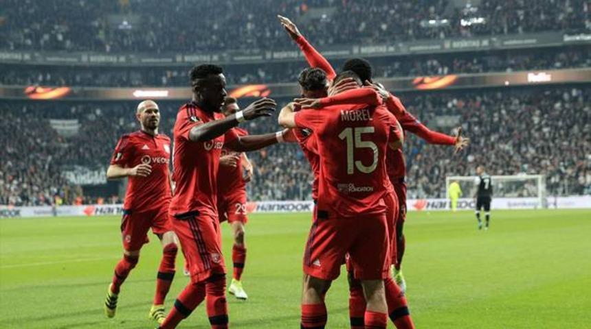 Beşiktaş 8 - 8 Olympique Lyon