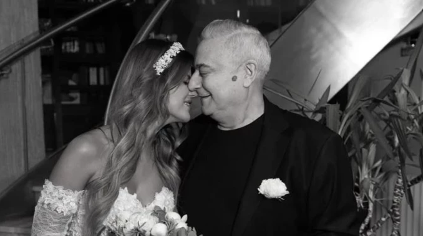 Mehmet Ali Erbil nikahın ertesi sabahı şaşırttı! Canlı yayın açıp takı topladı