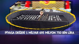 Emniyet'te çarpıcı görüntü: Piyasa değeri 1 milyar 695 milyon 750 bin lira! Pırlantalar, değerli taşlar, ziynet eşyaları...