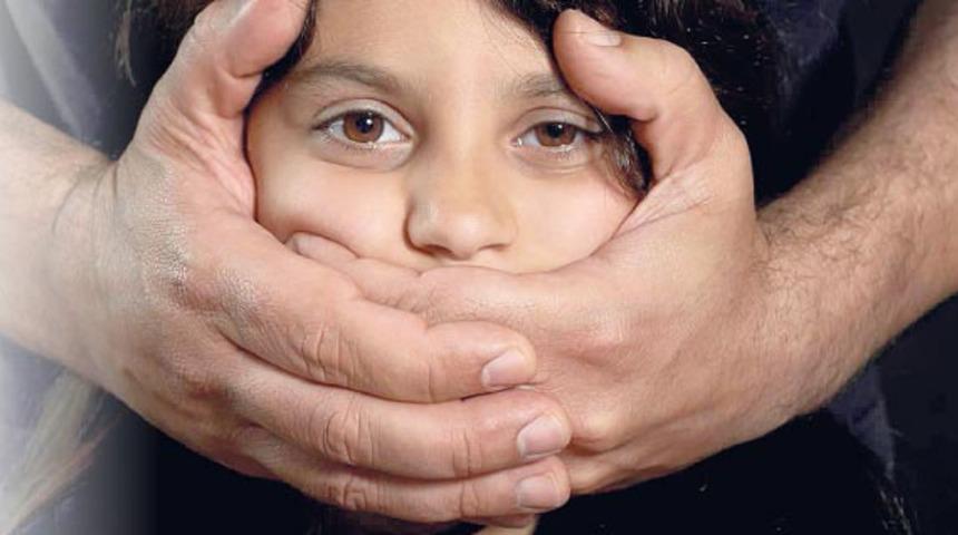 Cinsel istismarcıların b&uuml;y&uuml;k &ccedil;oğunluğu aynı aileden!