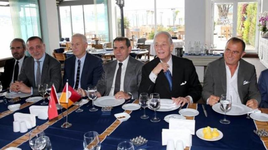 S&uuml;ren'den &Ouml;zbek'e: 'Yetersizler! K&uuml;me d&uuml;ş&uuml;recekler'