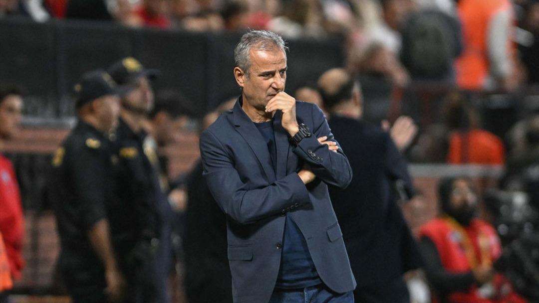 Rıdvan Dilmen den Fenerbahçe nin gündemine dair çarpıcı açıklamalar geldi! "Galatasaray a transferi iptal olmuş! Acaba Fenerbahçe mi devreye girdi?" 2