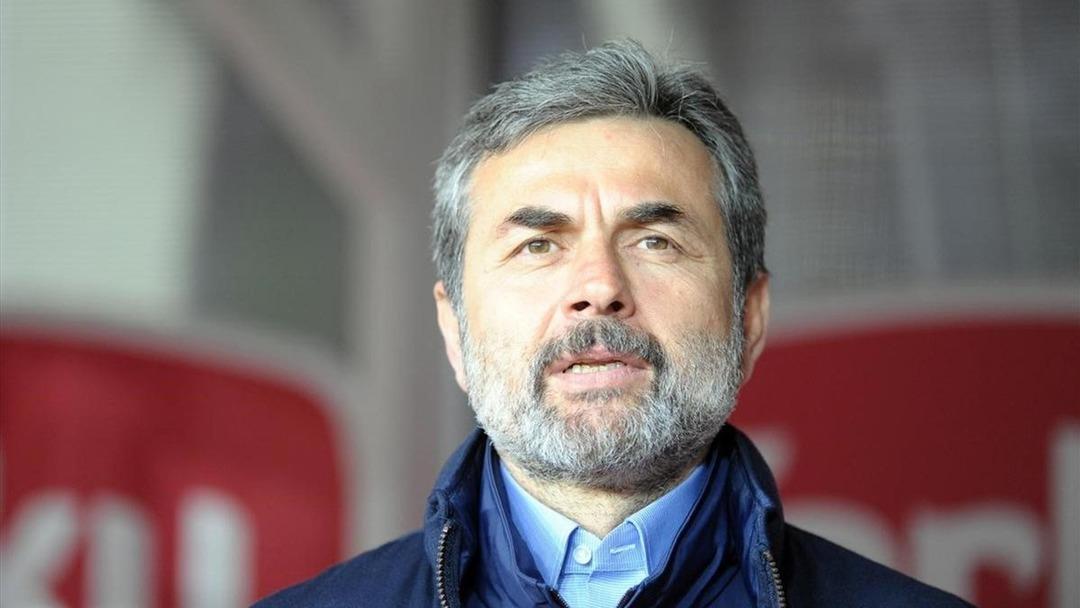 Rıdvan Dilmen den Fenerbahçe nin gündemine dair çarpıcı açıklamalar geldi! "Galatasaray a transferi iptal olmuş! Acaba Fenerbahçe mi devreye girdi?" 3