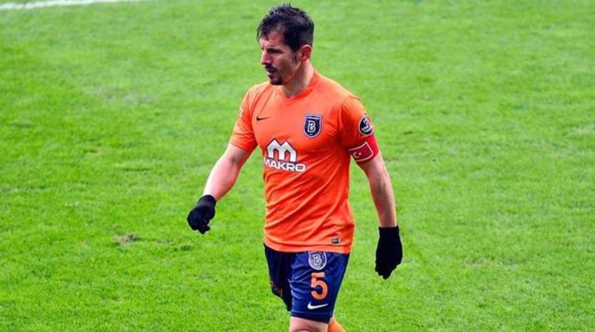 Ahmet &Ccedil;akar'dan Emre Bel&ouml;zoğlu'na kırmızı kart
