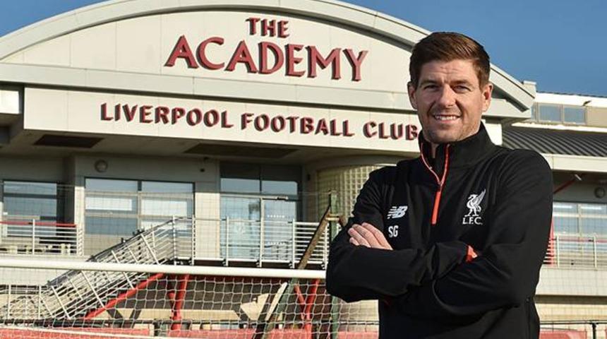 Gerrard Liverpool 18 Yaş Altı Takımı'nın başına ge&ccedil;ti